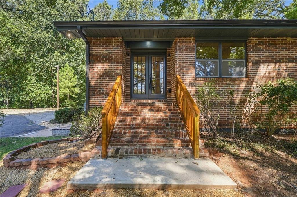 142 Ann Drive Property Photo 2