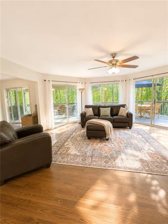 10 Morgan Walk Property Photo 2
