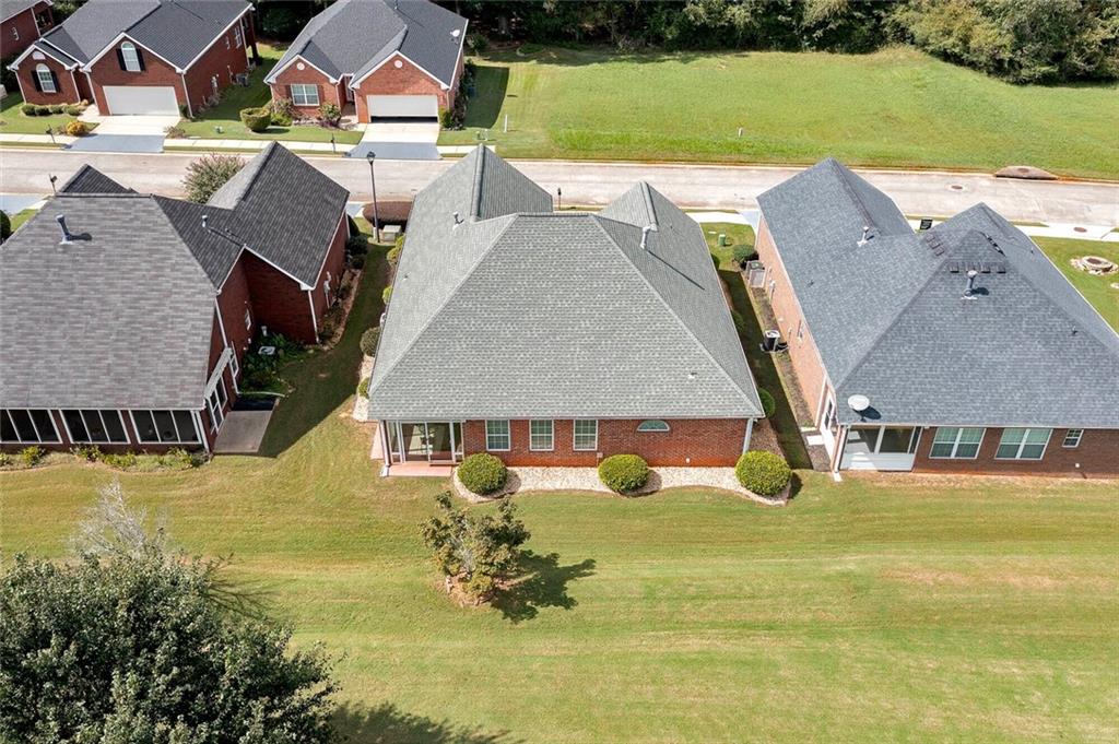 237 Prominent Loop Property Photo 2