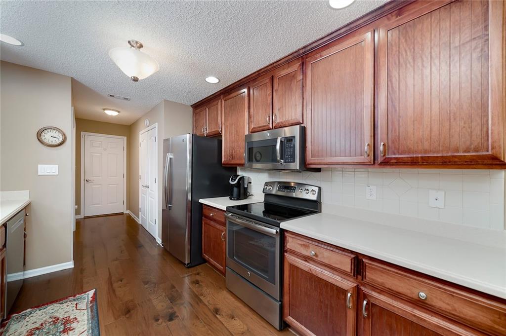237 Prominent Loop Property Photo 17