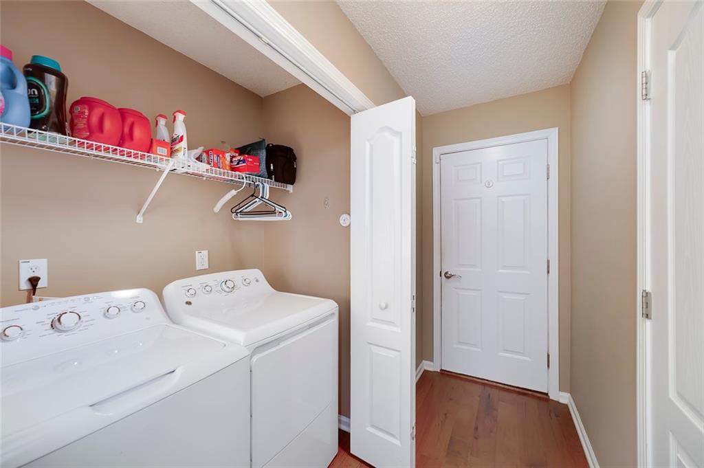237 Prominent Loop Property Photo 19