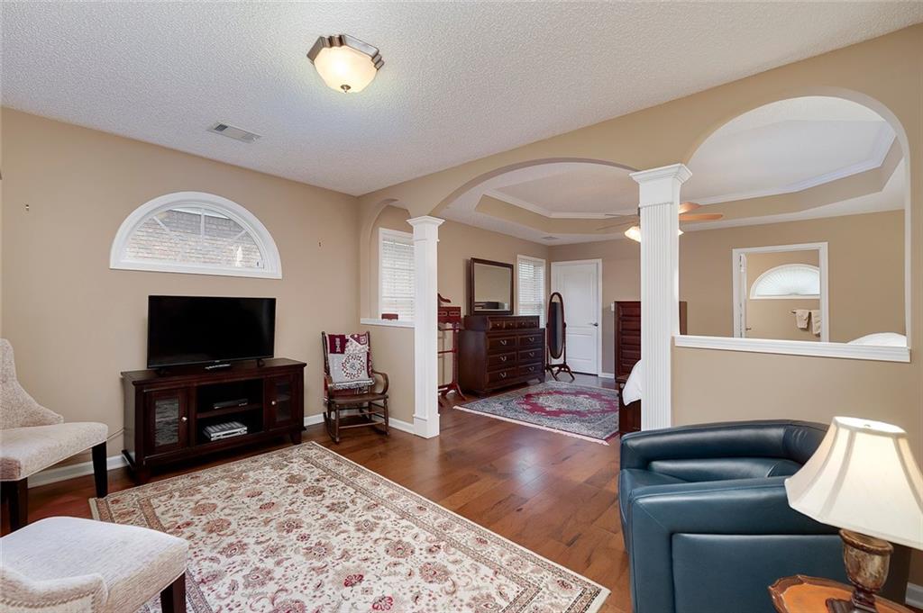 237 Prominent Loop Property Photo 23