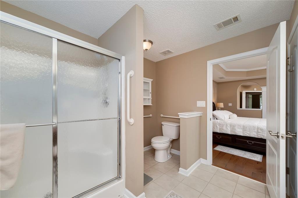 237 Prominent Loop Property Photo 24