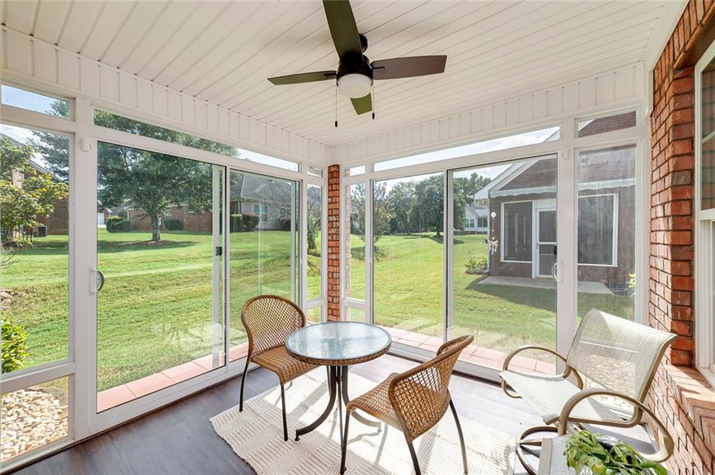 237 Prominent Loop Property Photo 29