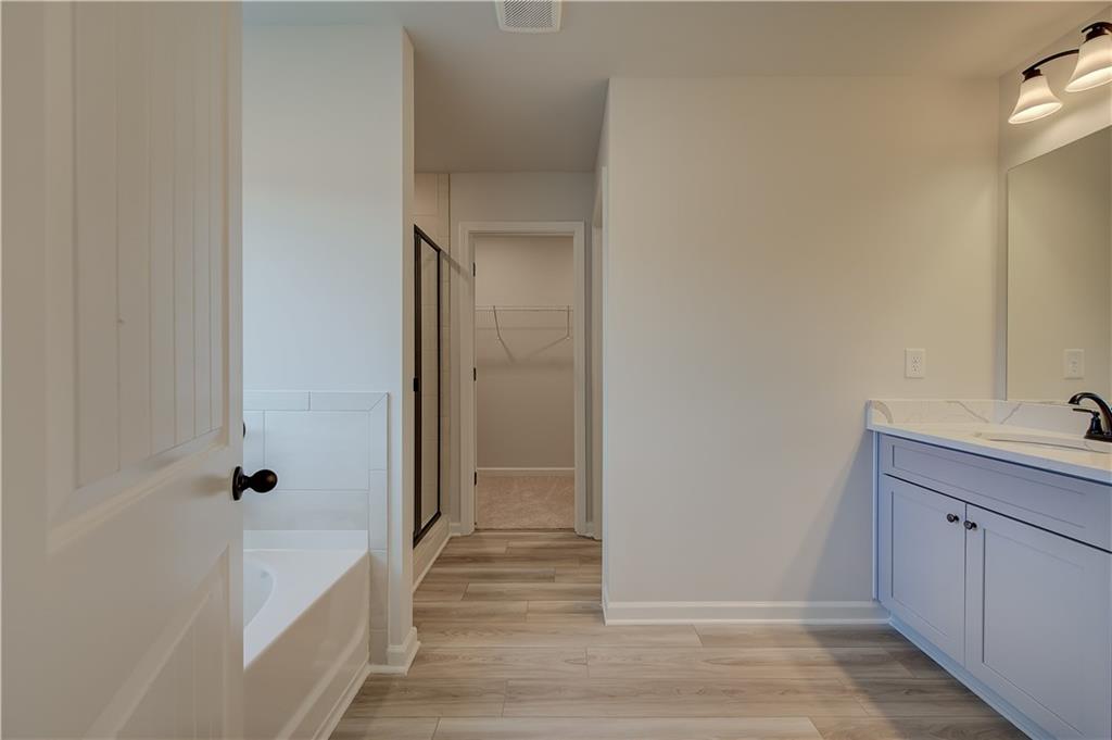 324 Bedford Trace Property Photo 23