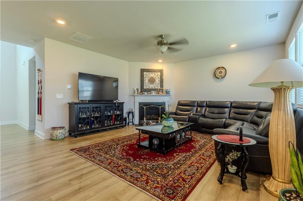 430 Dragonfly Way Property Photo 6
