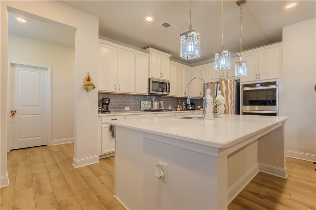 430 Dragonfly Way Property Photo 10