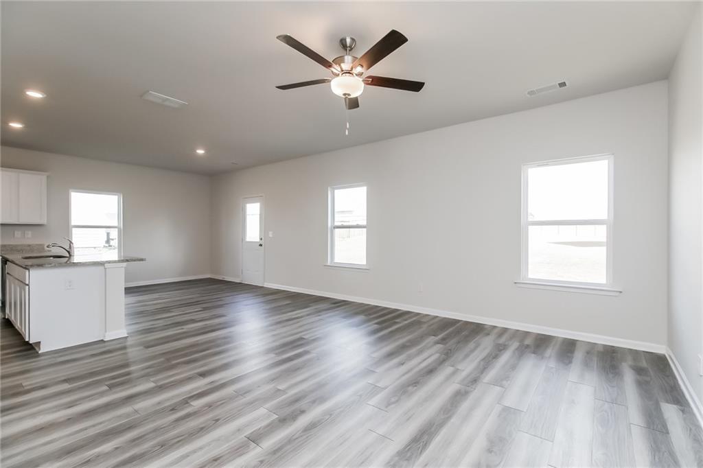 7838441 Property Photo 2