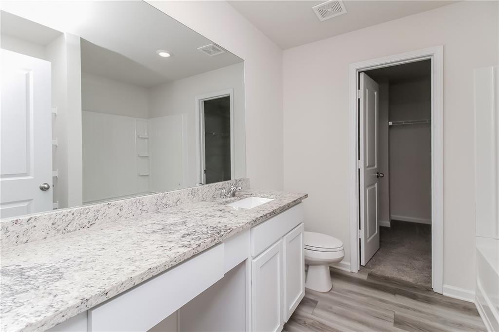 7838441 Property Photo 9