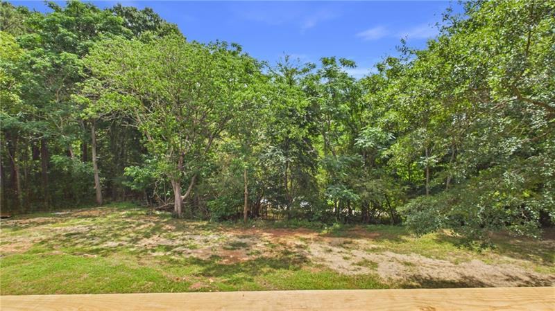 450 E End Road Property Photo 14