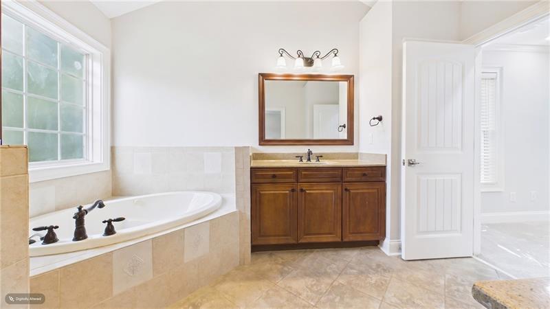450 E End Road Property Photo 49