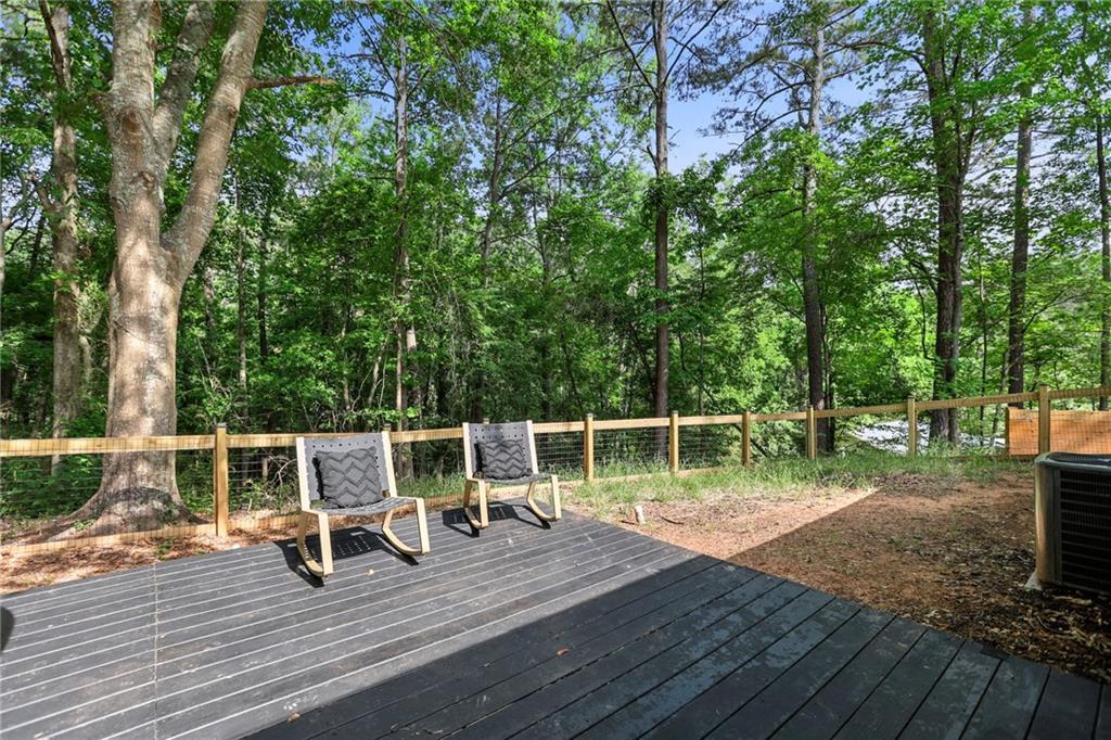 2165 S River Road S Property Photo 13