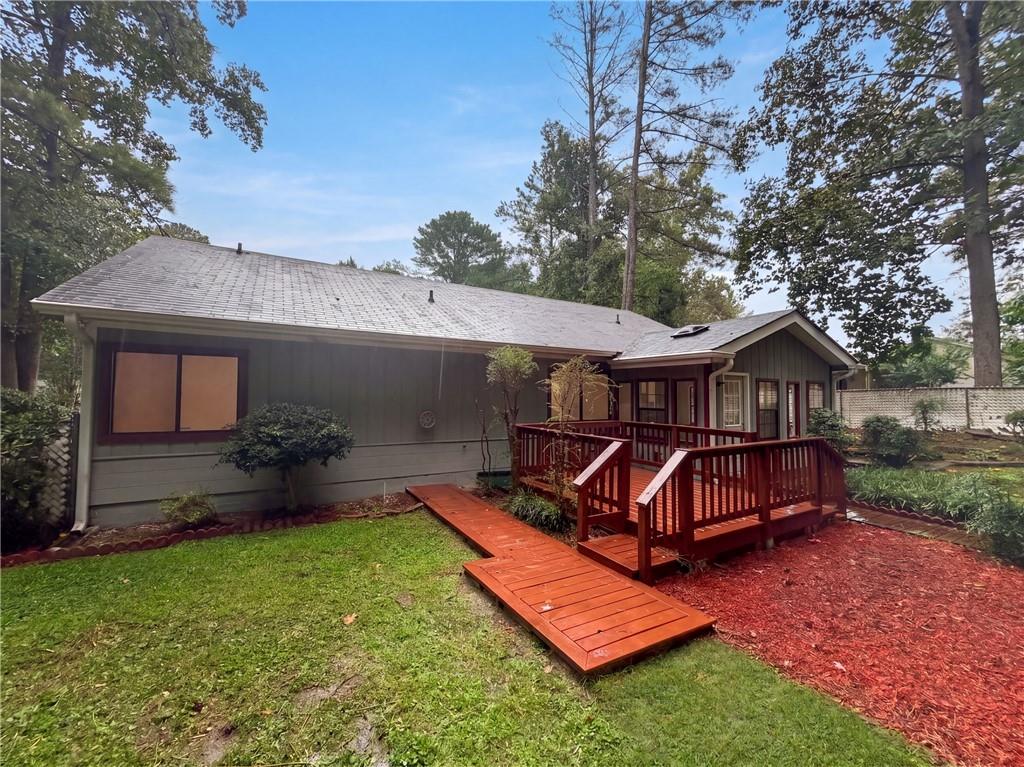5330 Garvey Drive Property Photo 5