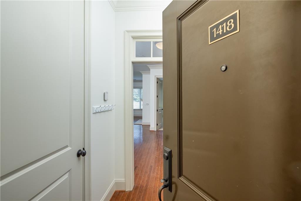 3635 E Paces Circle Ne Unit 1418 Property Photo 2