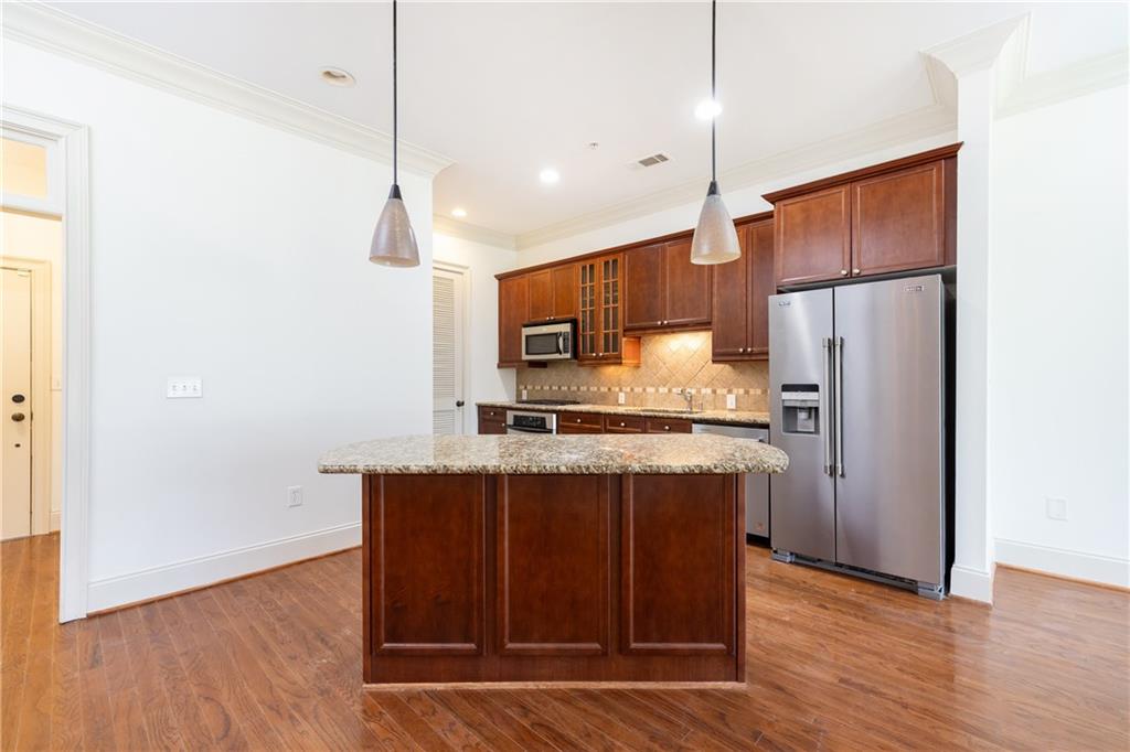 3635 E Paces Circle Ne Unit 1418 Property Photo 6