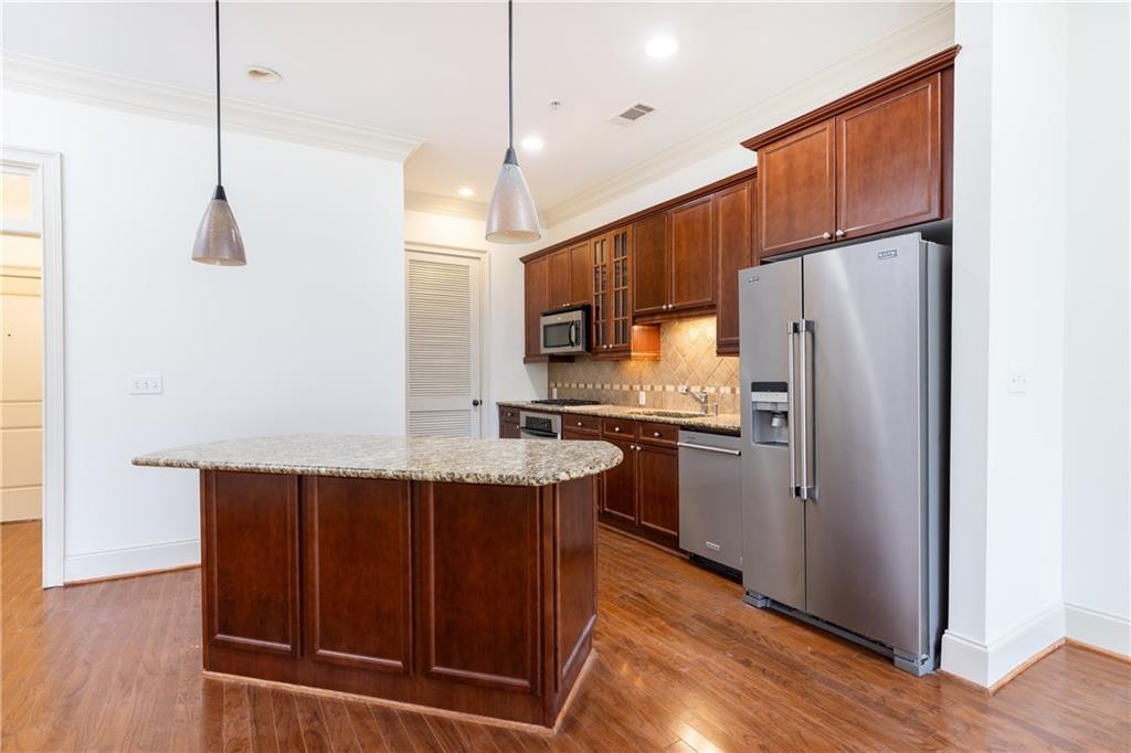 3635 E Paces Circle Ne Unit 1418 Property Photo 8