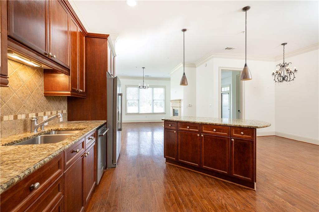 3635 E Paces Circle Ne Unit 1418 Property Photo 11
