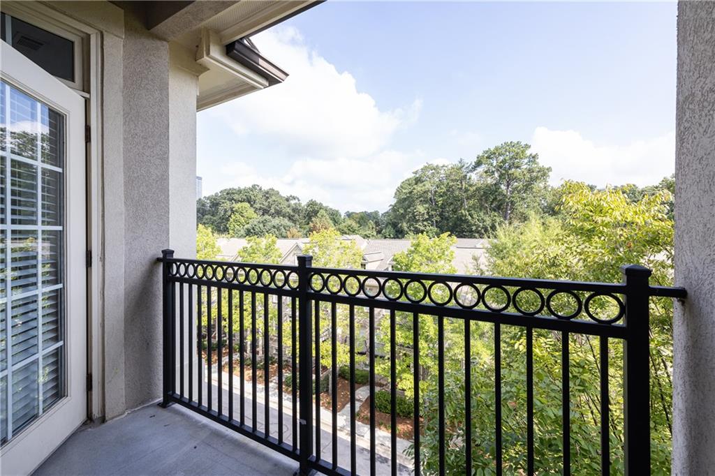 3635 E Paces Circle Ne Unit 1418 Property Photo 23