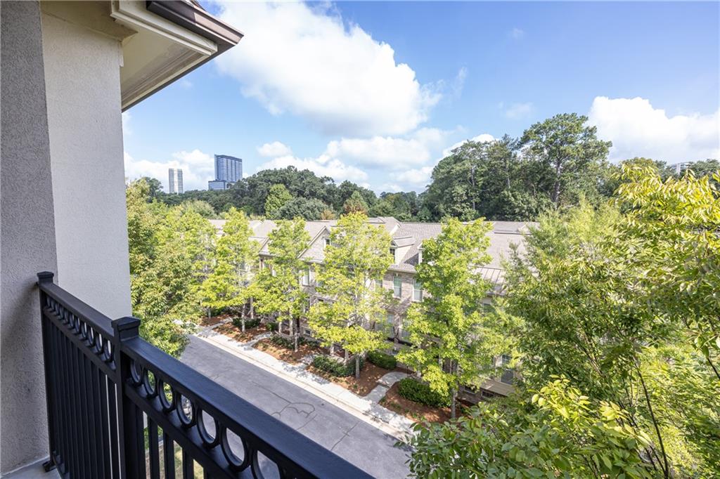 3635 E Paces Circle Ne Unit 1418 Property Photo 24