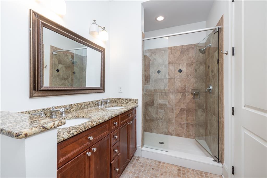 3635 E Paces Circle Ne Unit 1418 Property Photo 31