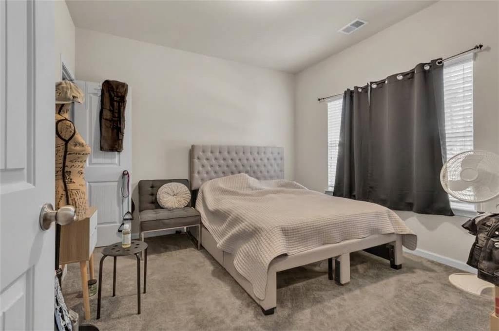 105 Westbury Drive Property Photo 11