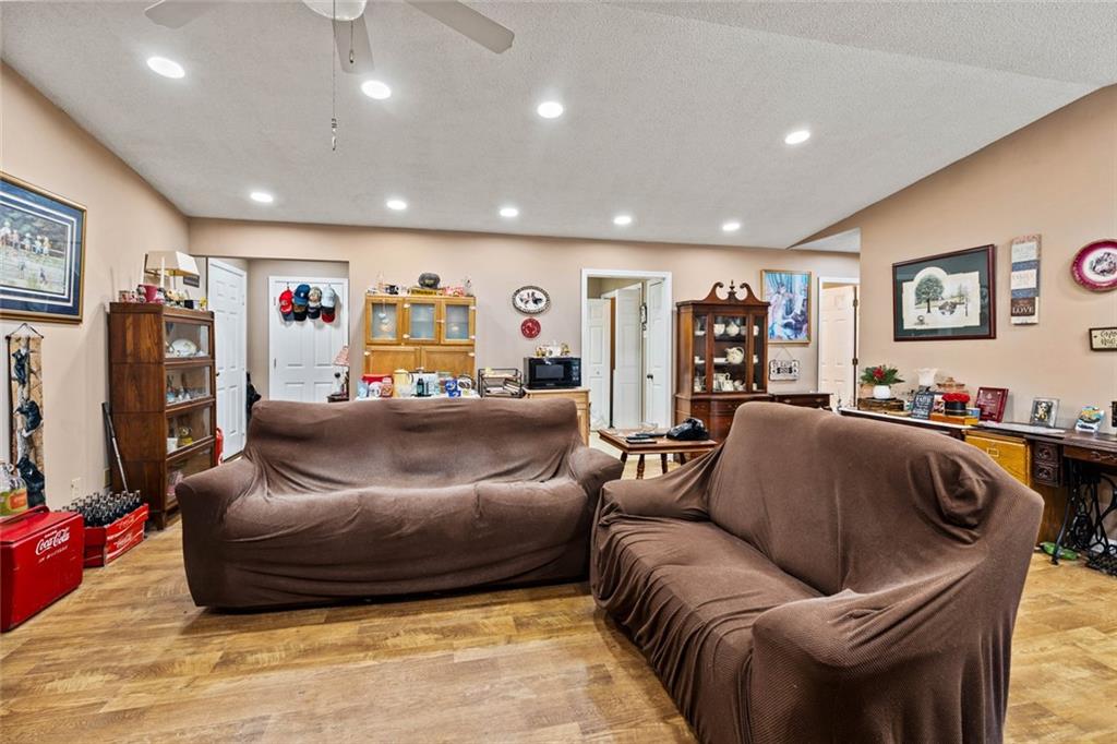2235 Old Hamilton Place Unit 400d Property Photo 6