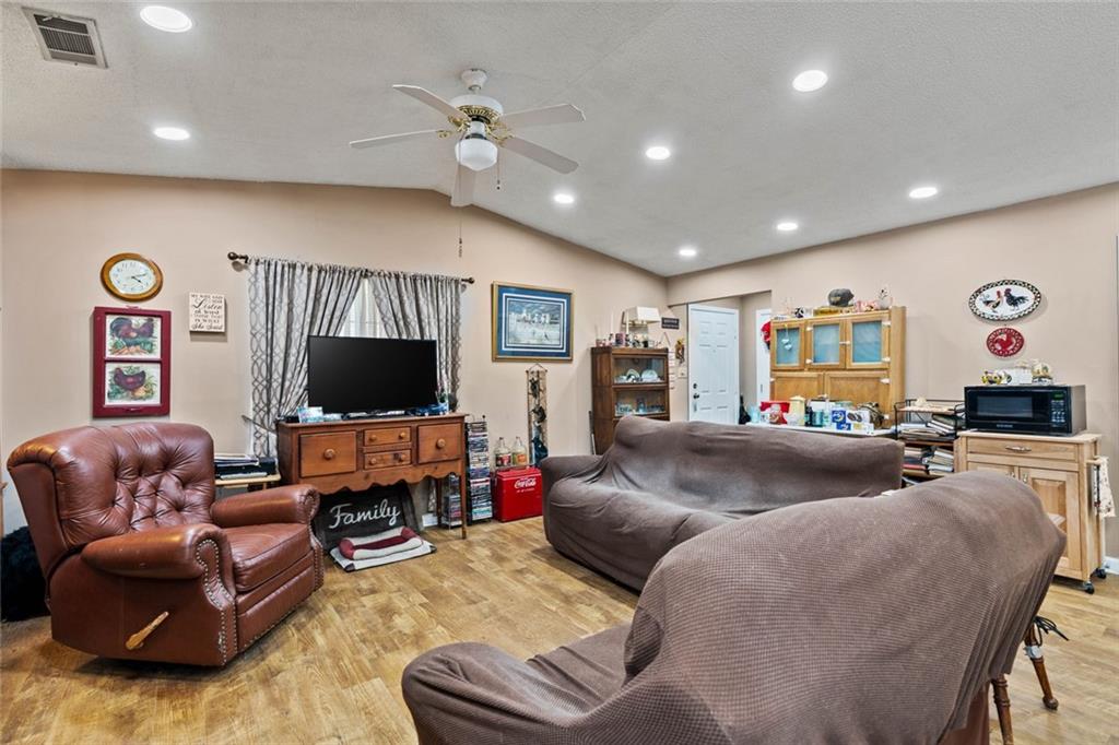 2235 Old Hamilton Place Unit 400d Property Photo 7
