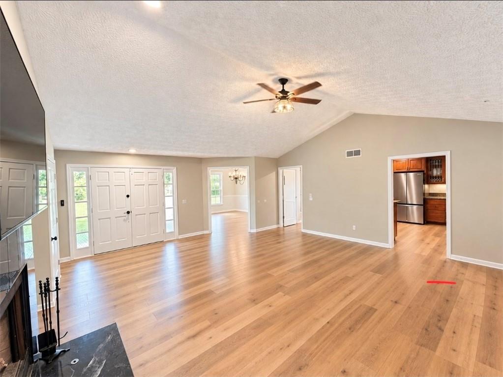 3731 Spring Leaf Lane Property Photo 4