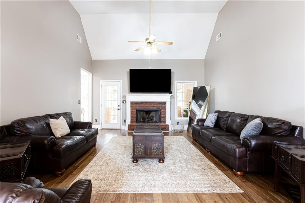 4530 Bogan Gates Drive Property Photo 24