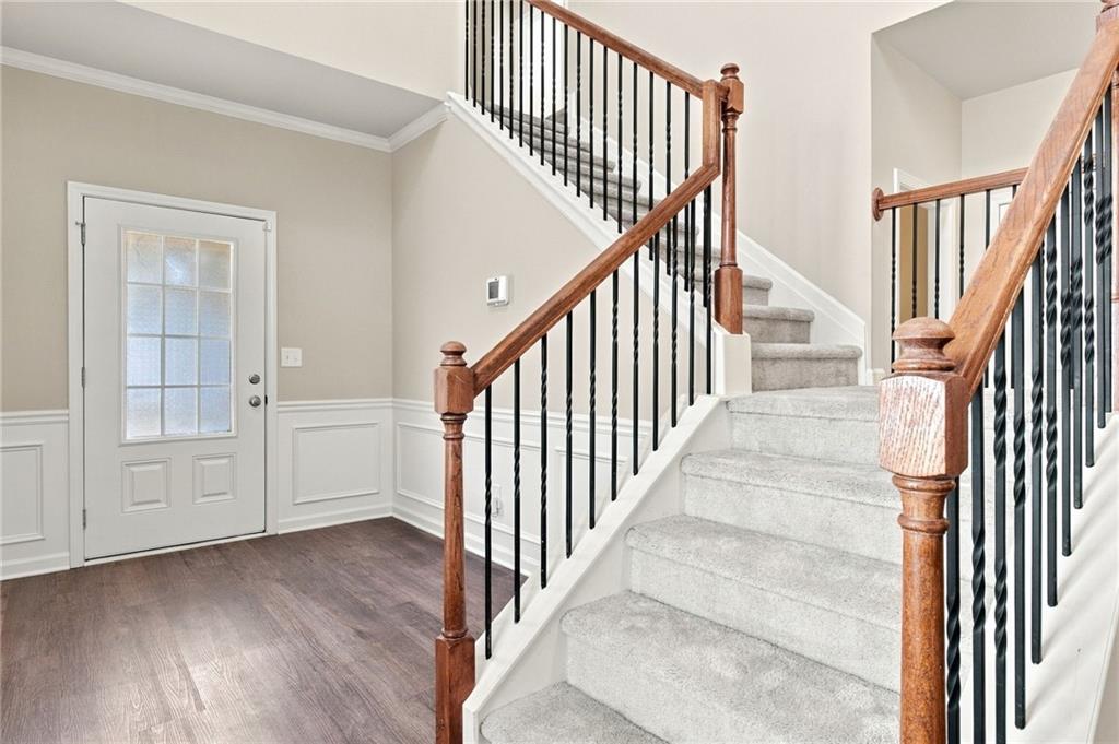 3184 Hawthorne Path Property Photo 6