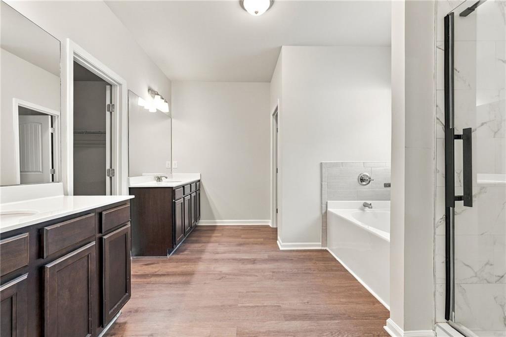 3184 Hawthorne Path Property Photo 40