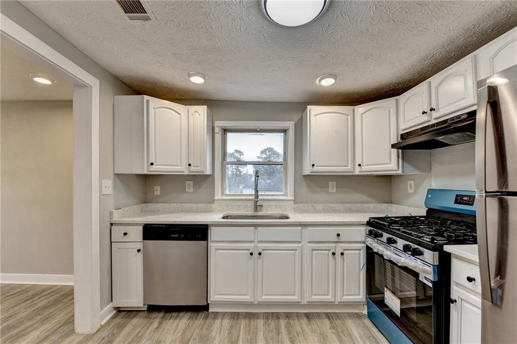 574 Glendale Road Property Photo 12
