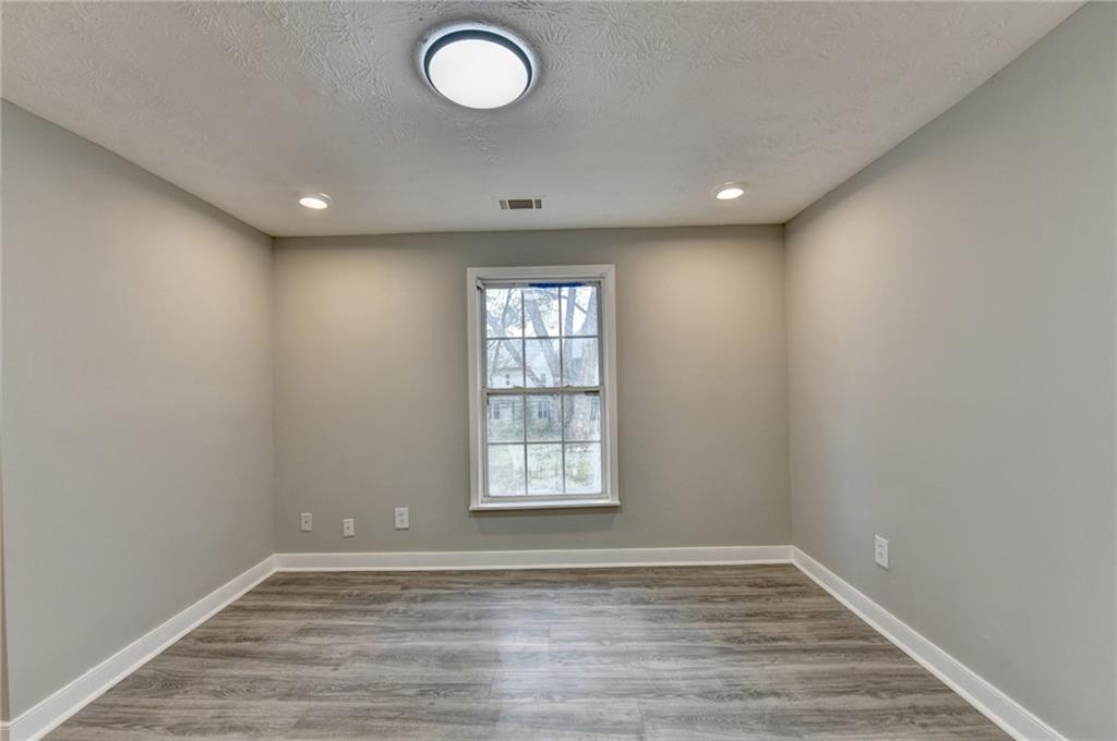 574 Glendale Road Property Photo 19