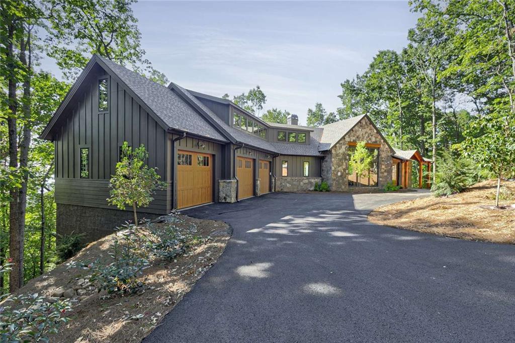 159 Sanderlin Mtn Drive Property Photo 3