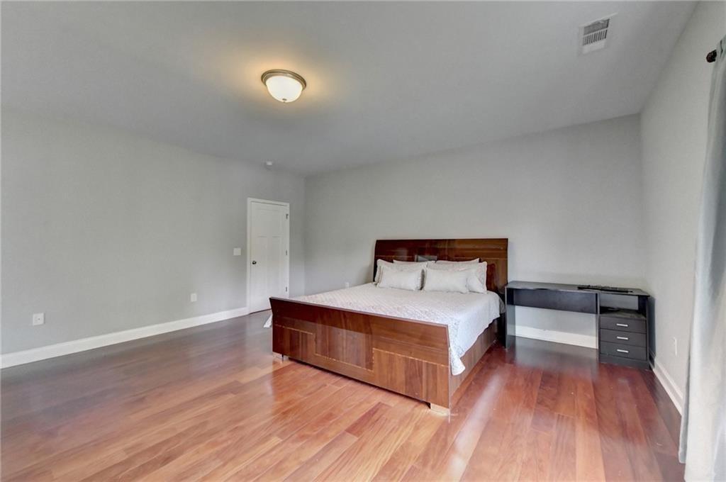 2204 Sidney Drive Property Photo 17
