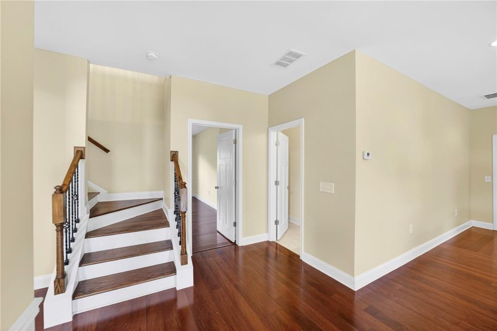 2204 Sidney Drive Property Photo 23