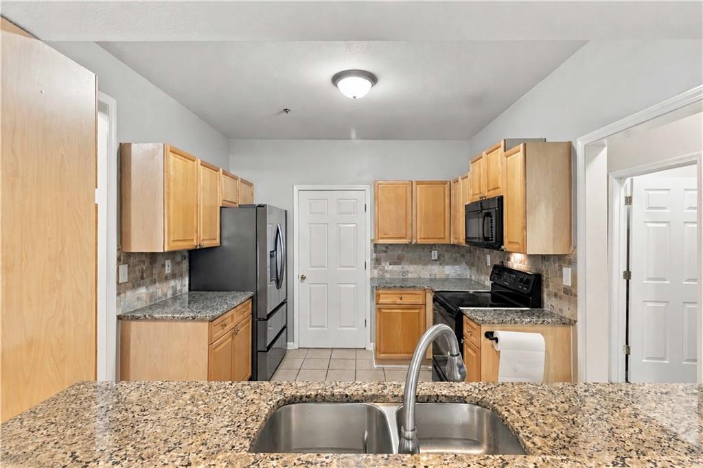 1027 Whitshire Way Unit 1027 Property Photo 8