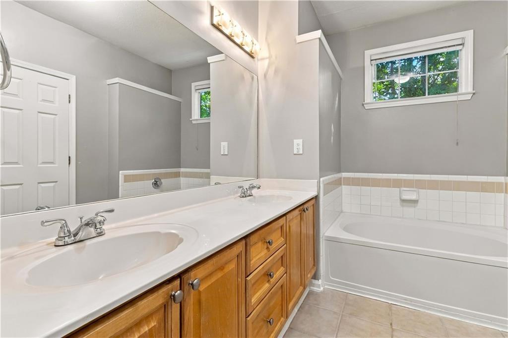1027 Whitshire Way Unit 1027 Property Photo 14