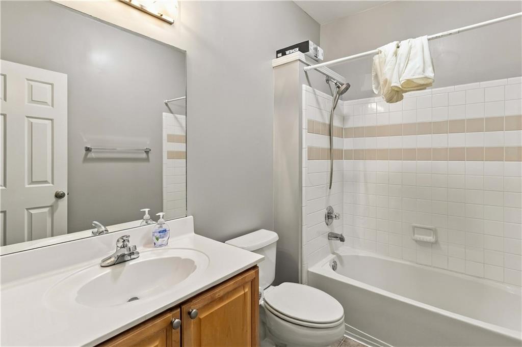 1027 Whitshire Way Unit 1027 Property Photo 18