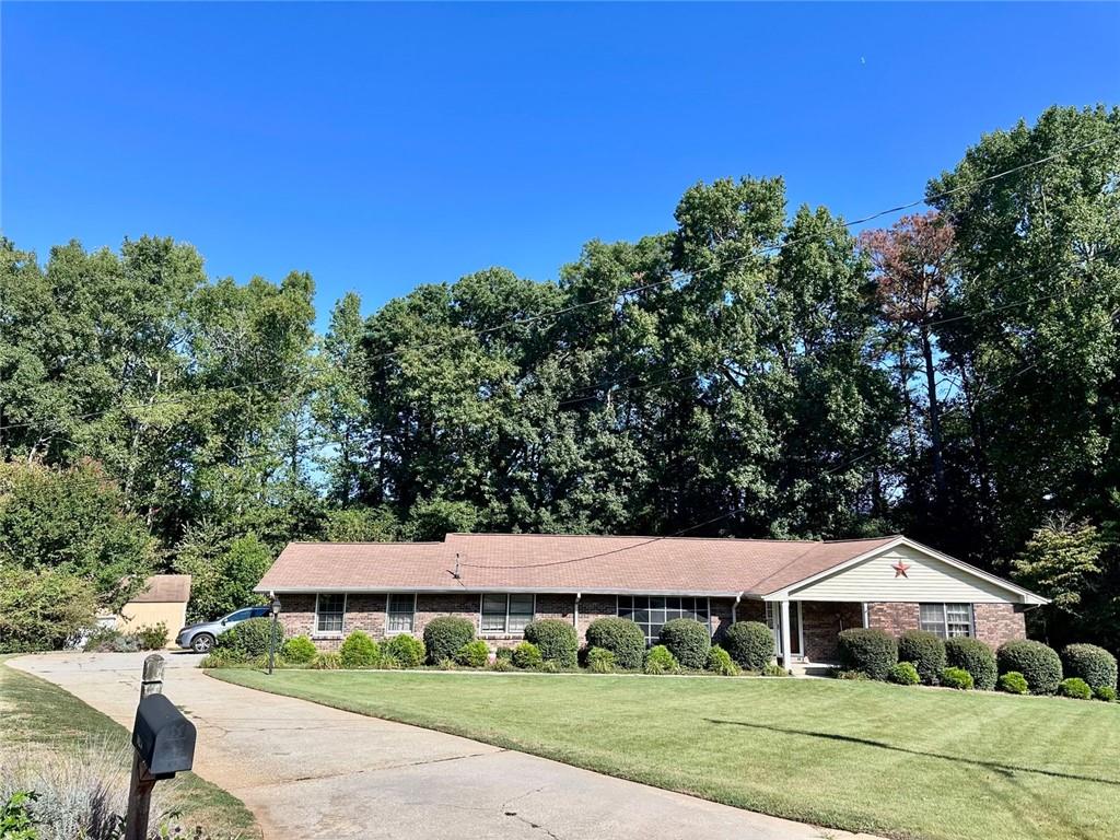 2653 Amberly Way Property Photo 1