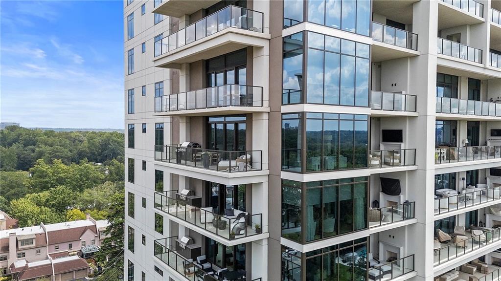 2520 Peachtree Road Nw Unit 403 Property Photo 1