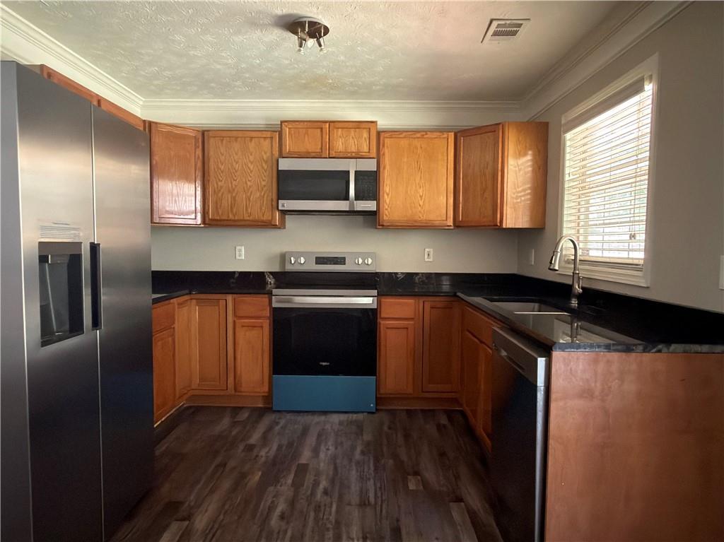 252 Thorn Brook Circle Property Photo 3