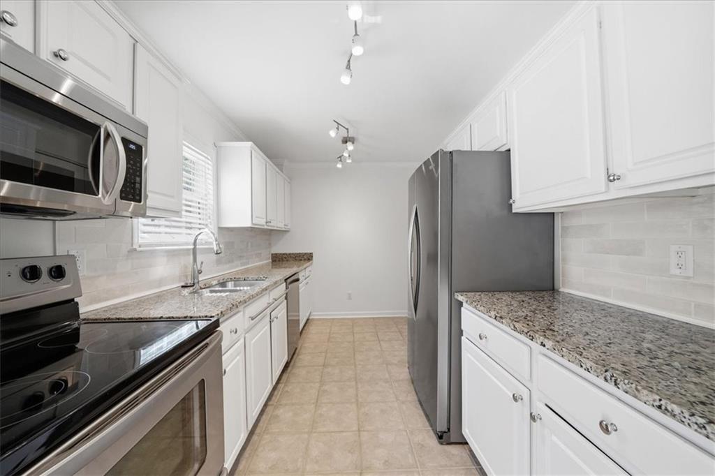 1402 Brighton Property Photo 12