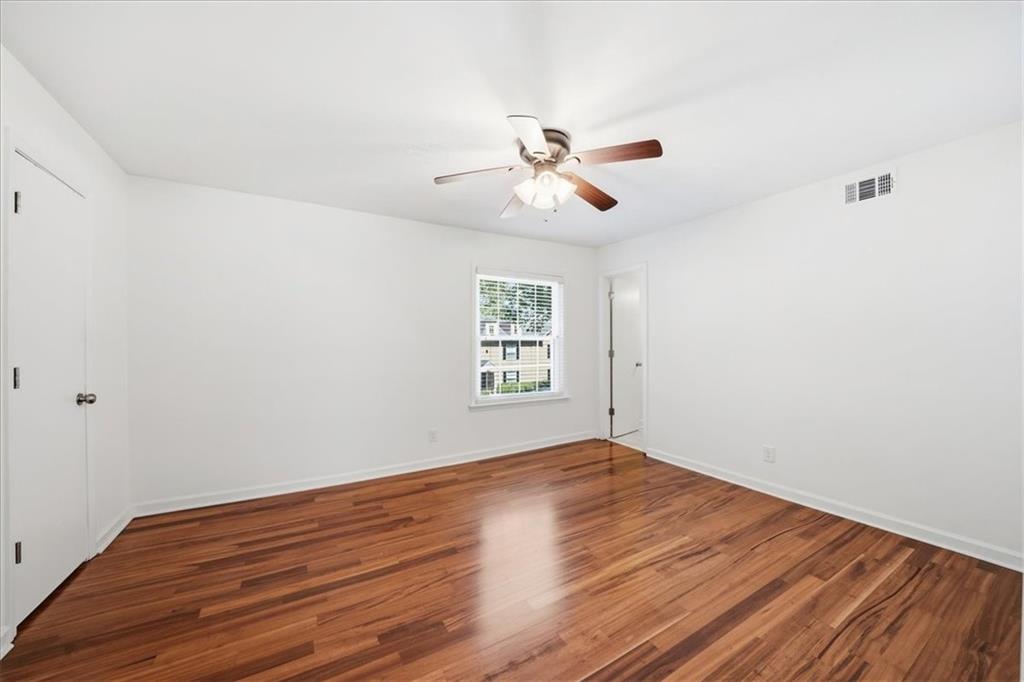 1402 Brighton Property Photo 19