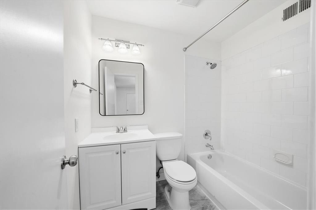 1402 Brighton Property Photo 24