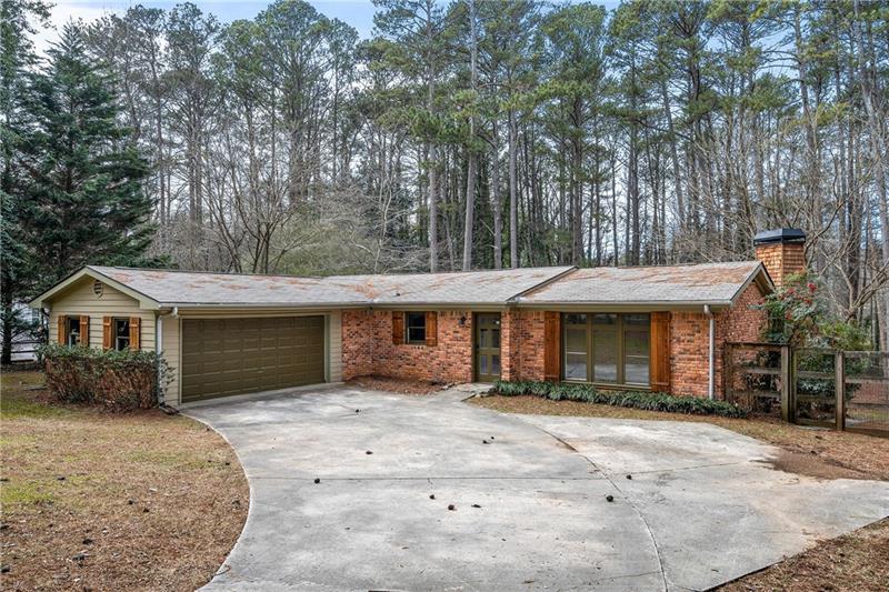 2468 Ridgeway Drive Property Photo 1