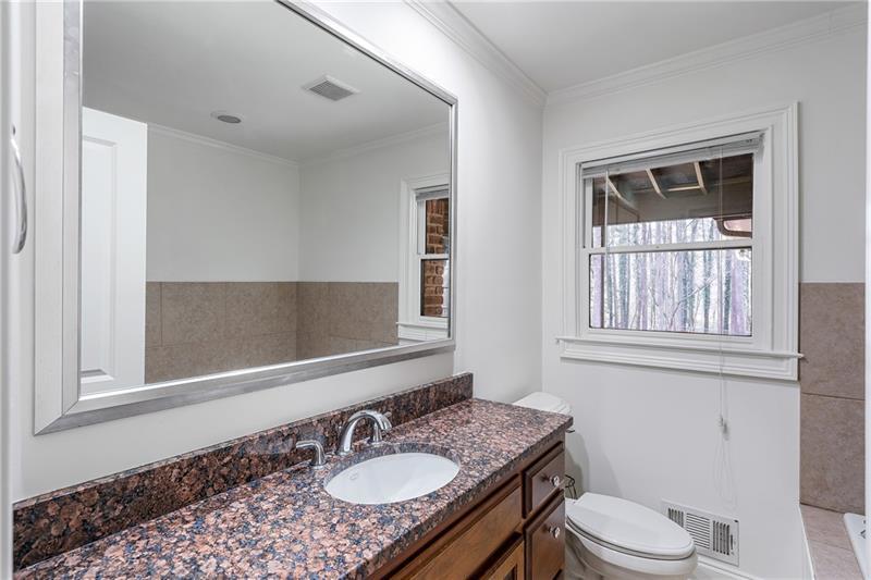 2468 Ridgeway Drive Property Photo 25
