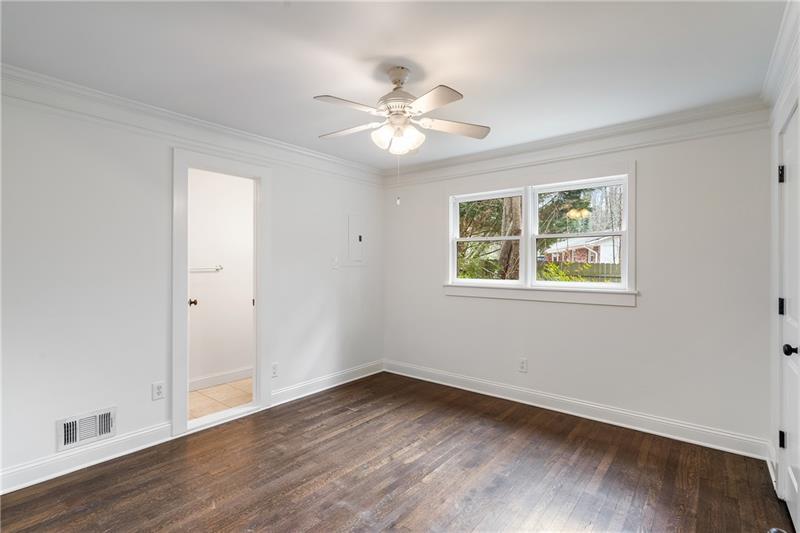 2468 Ridgeway Drive Property Photo 26