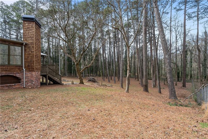 2468 Ridgeway Drive Property Photo 30
