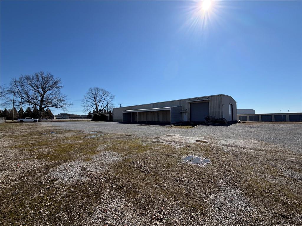 1865 Us 41 Hwy Property Photo 16